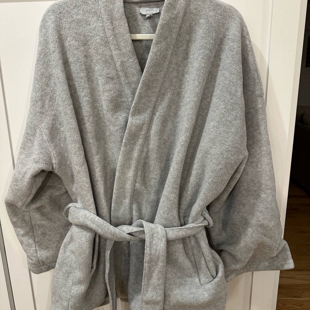 SKIMS Short Gray Robe